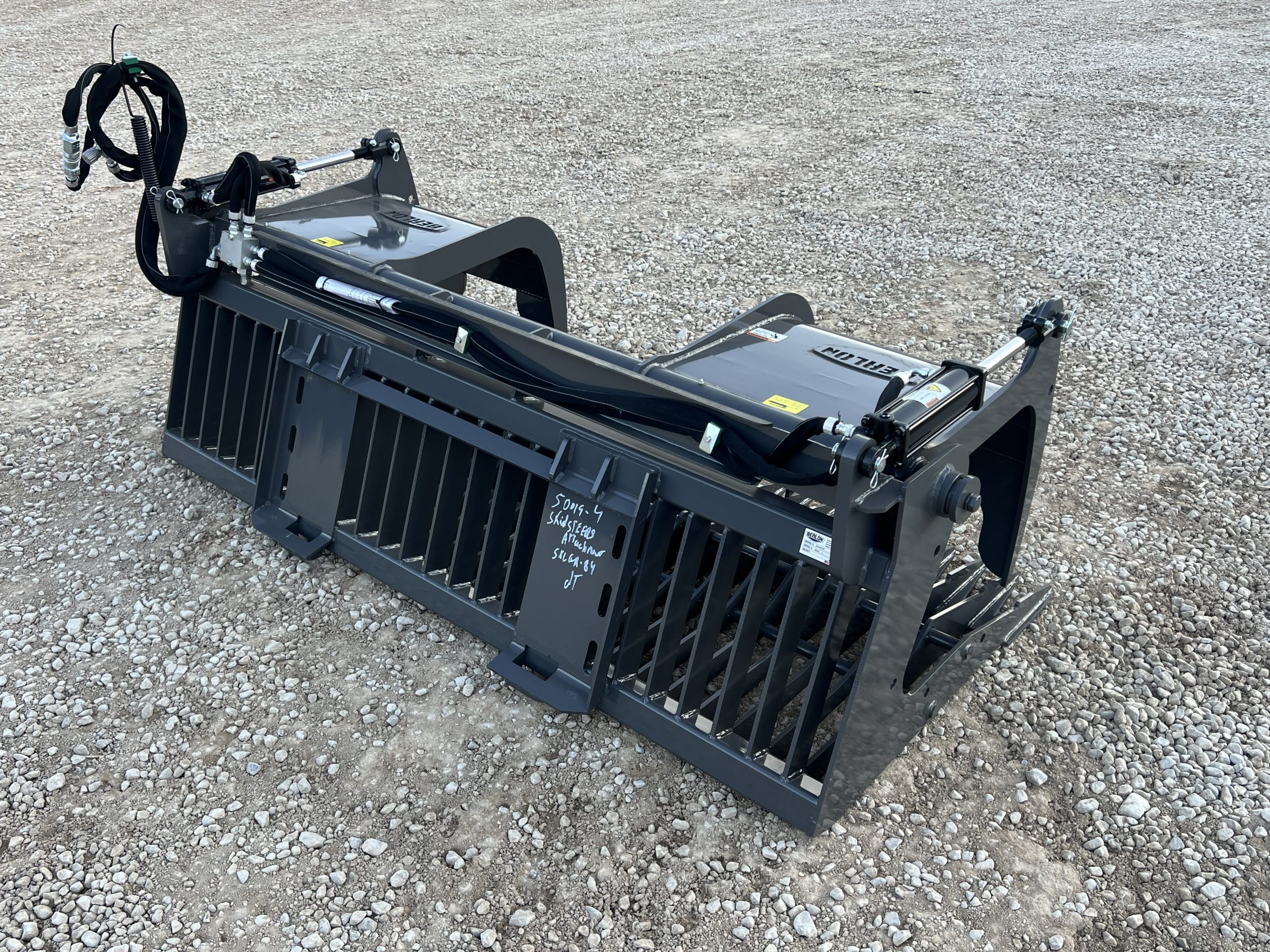 Berlon 84" Skeleton Rock Grapple Attachment Fits Skid Steer Quick Attach - Image 6