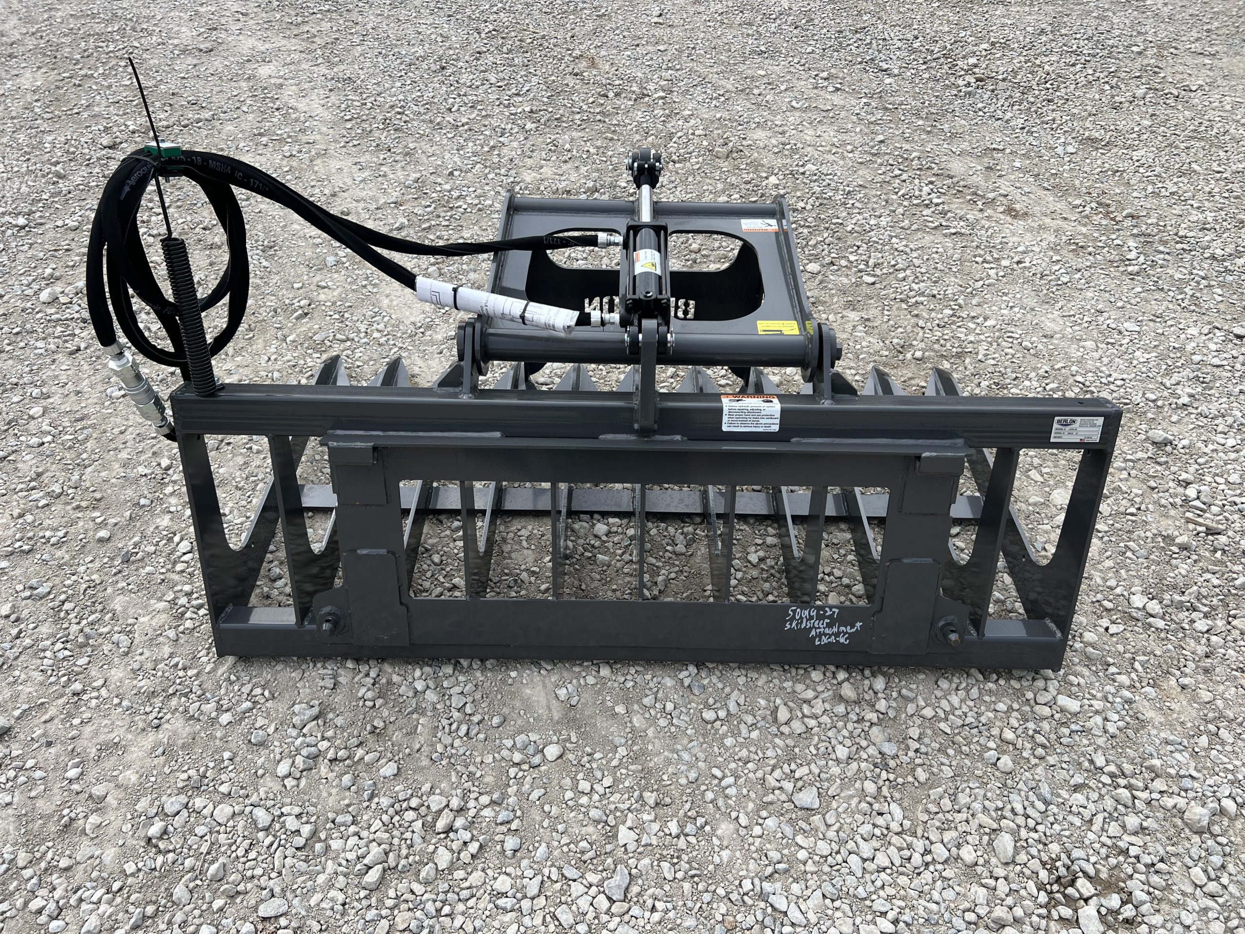 Berlon 66" Compact Tractor Root Brush Grapple Attachment Fits John Deere Loader - Image 7