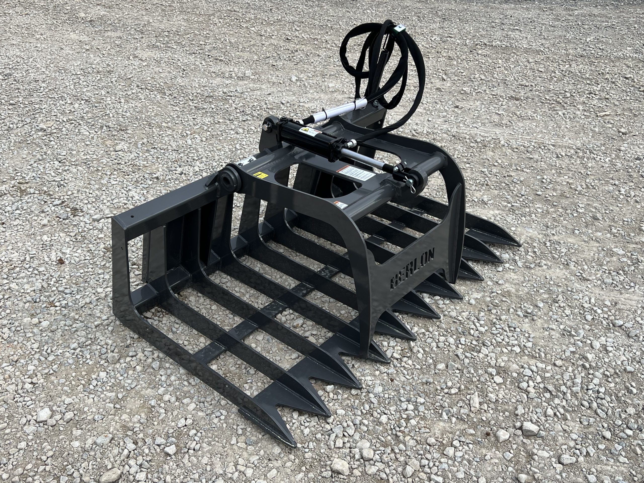 Berlon 60" Root Brush Grapple Attachment Fits Skid Steer Compact Tractor Loader - Image 4
