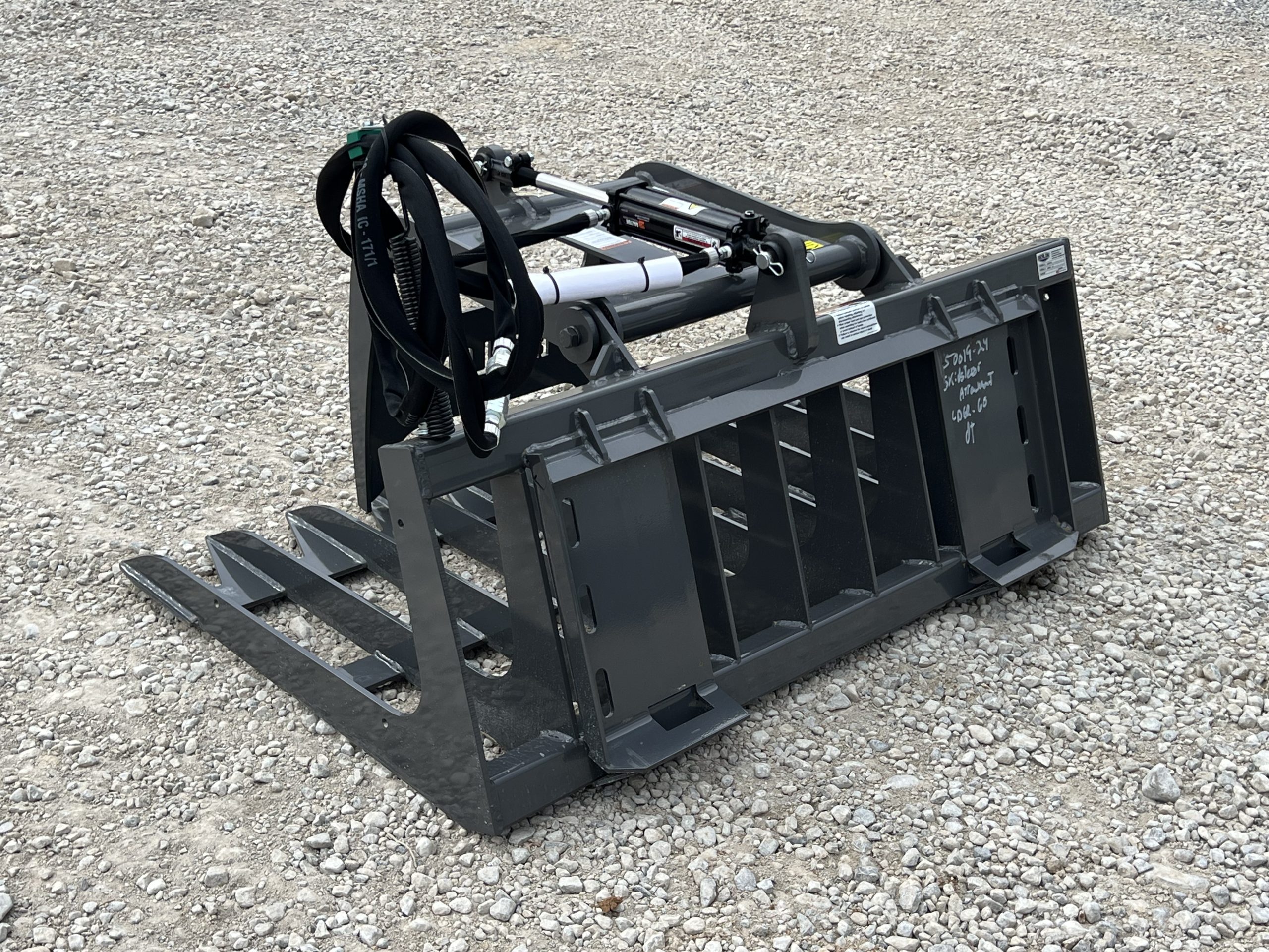 Berlon 60" Root Brush Grapple Attachment Fits Skid Steer Compact Tractor Loader - Image 8