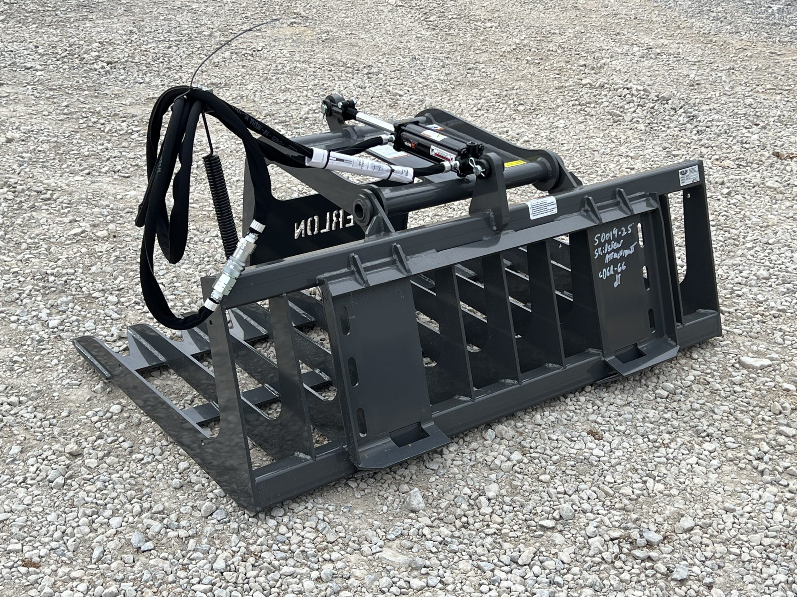 Berlon 66" Root Brush Grapple Attachment Fits Skid Steer Compact Tractor Loader - Image 8