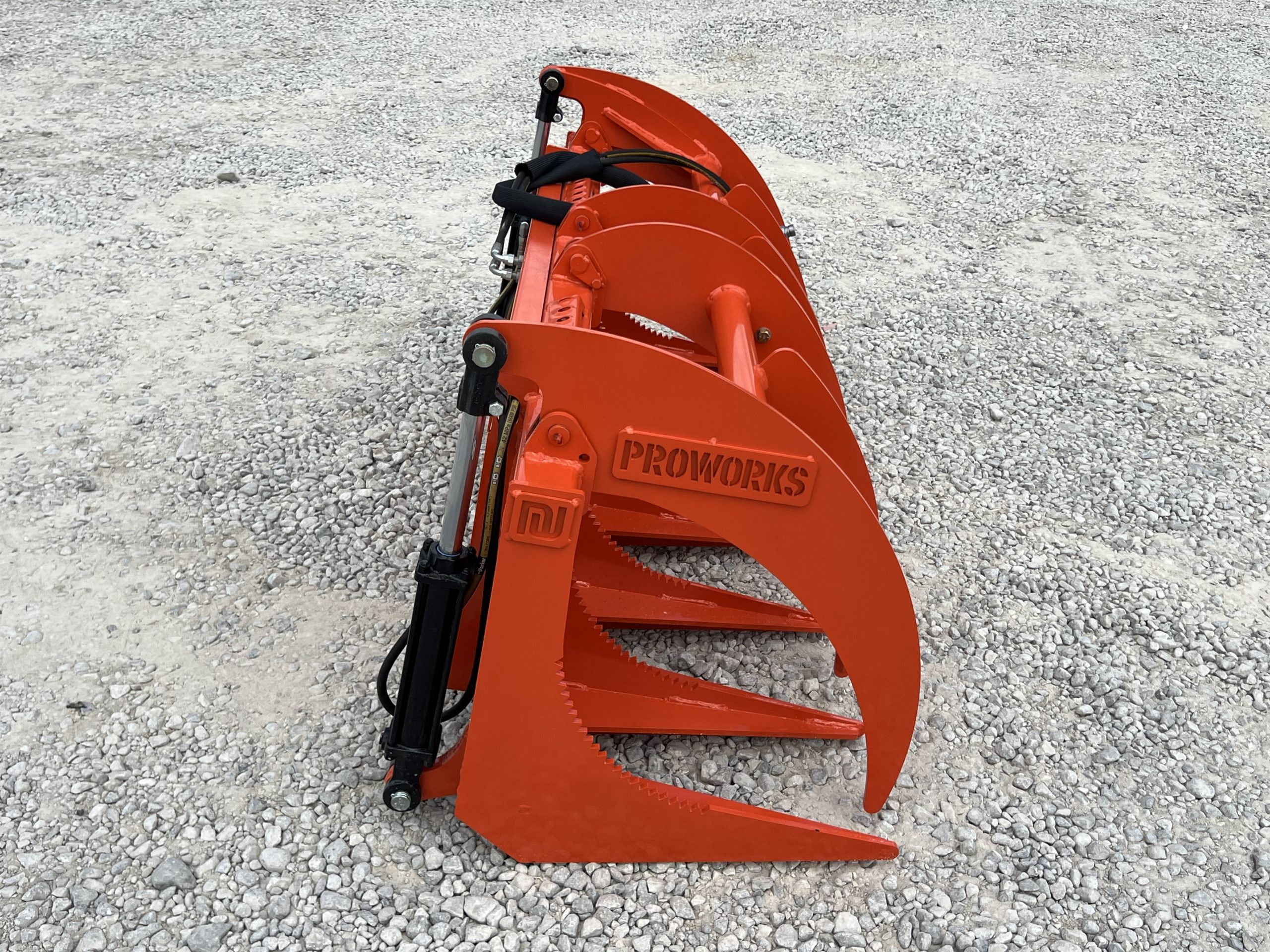 Proworks 66" Root Rake Clam Grapple Attachment Fits Compact Tractor Loader - Image 5