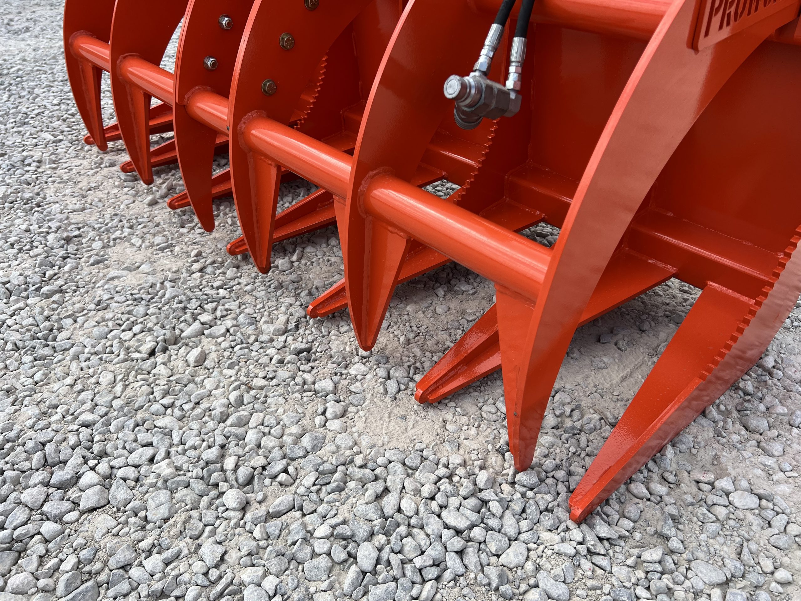 Proworks 66" Root Rake Clam Grapple Attachment Fits Compact Tractor Loader - Image 10