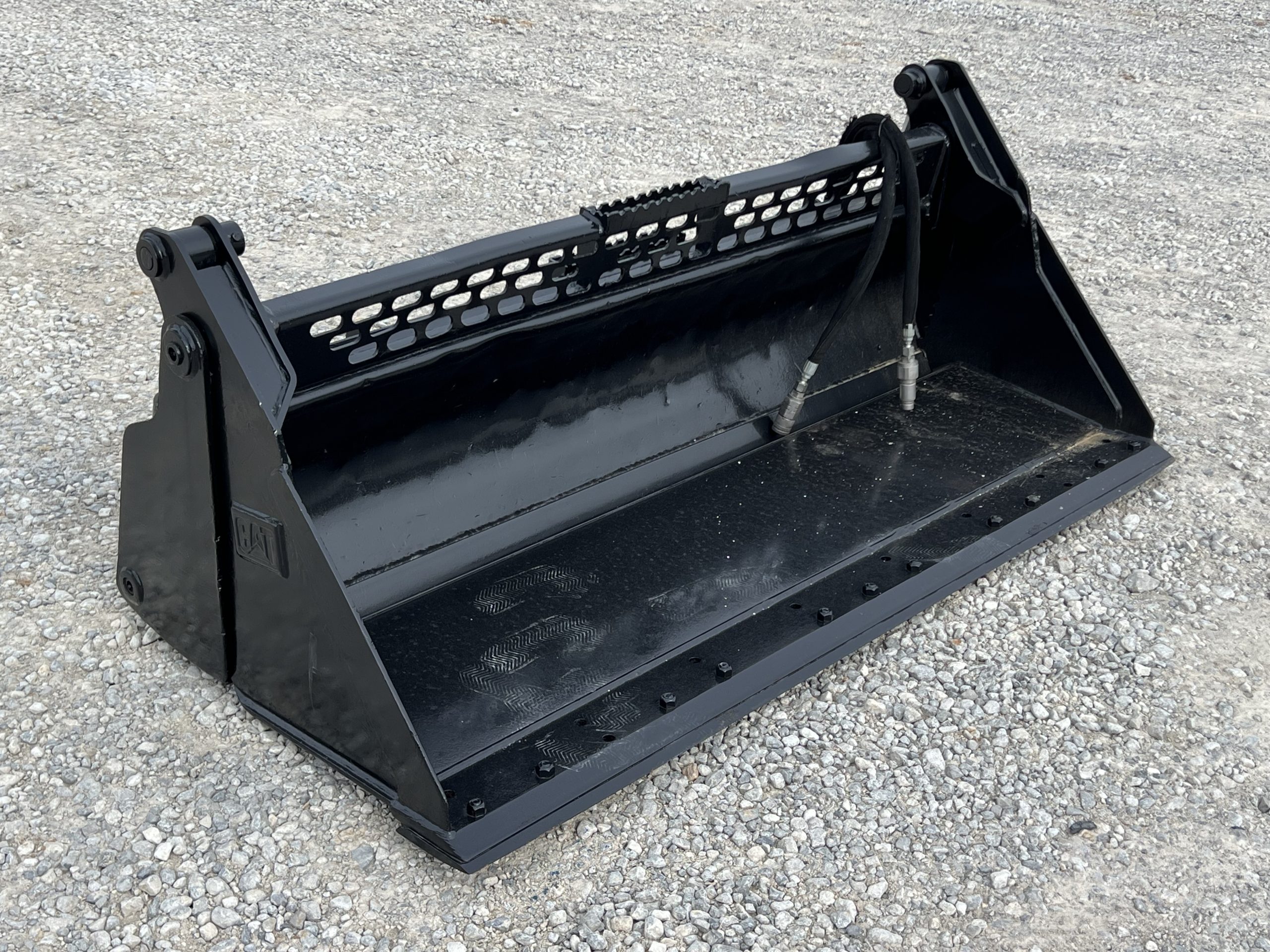 CAT 72" 4-IN-1 Combination Smooth Bucket Attachment Fits Skid Steer Quick Attach - Image 4