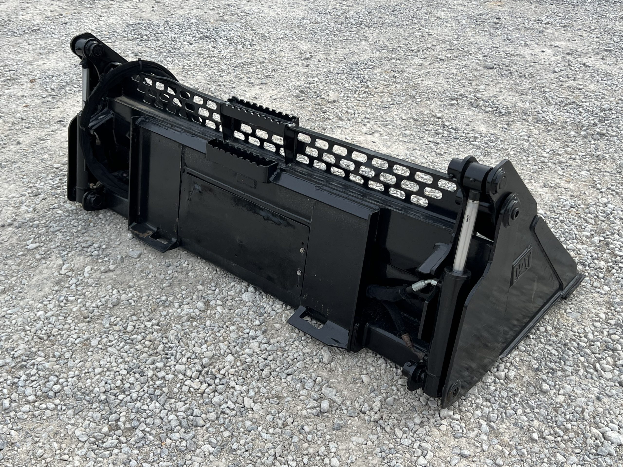 CAT 72" 4-IN-1 Combination Smooth Bucket Attachment Fits Skid Steer Quick Attach - Image 6