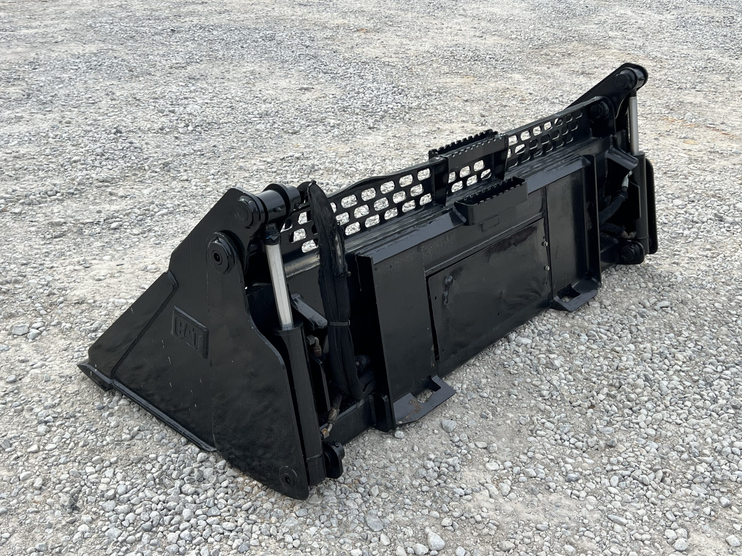 CAT 72" 4-IN-1 Combination Smooth Bucket Attachment Fits Skid Steer Quick Attach - Image 8