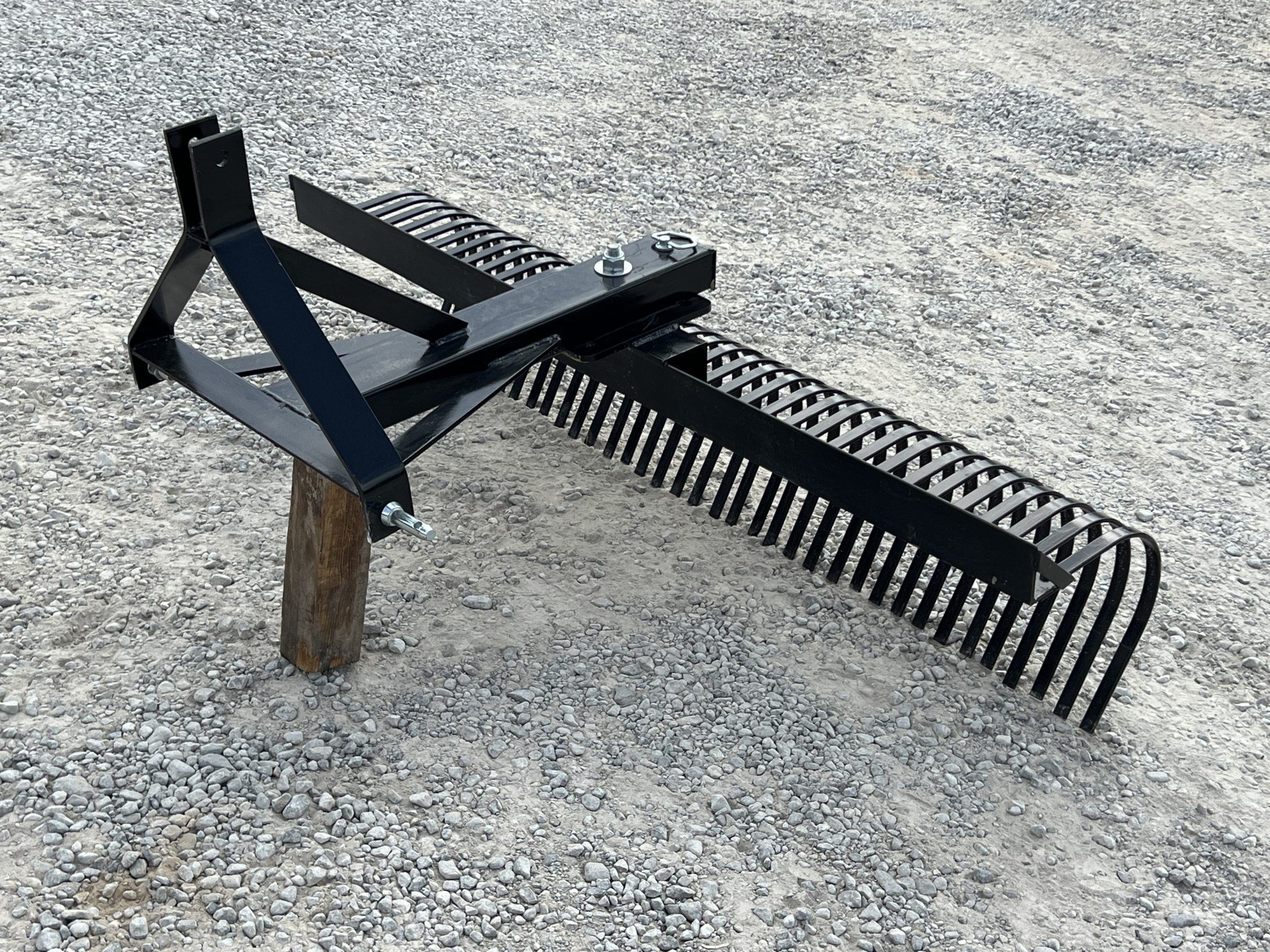 PROWORKS 72" Rock Landscape Rake Attachment Fits Cat 1 3 Point Hitch - Image 2