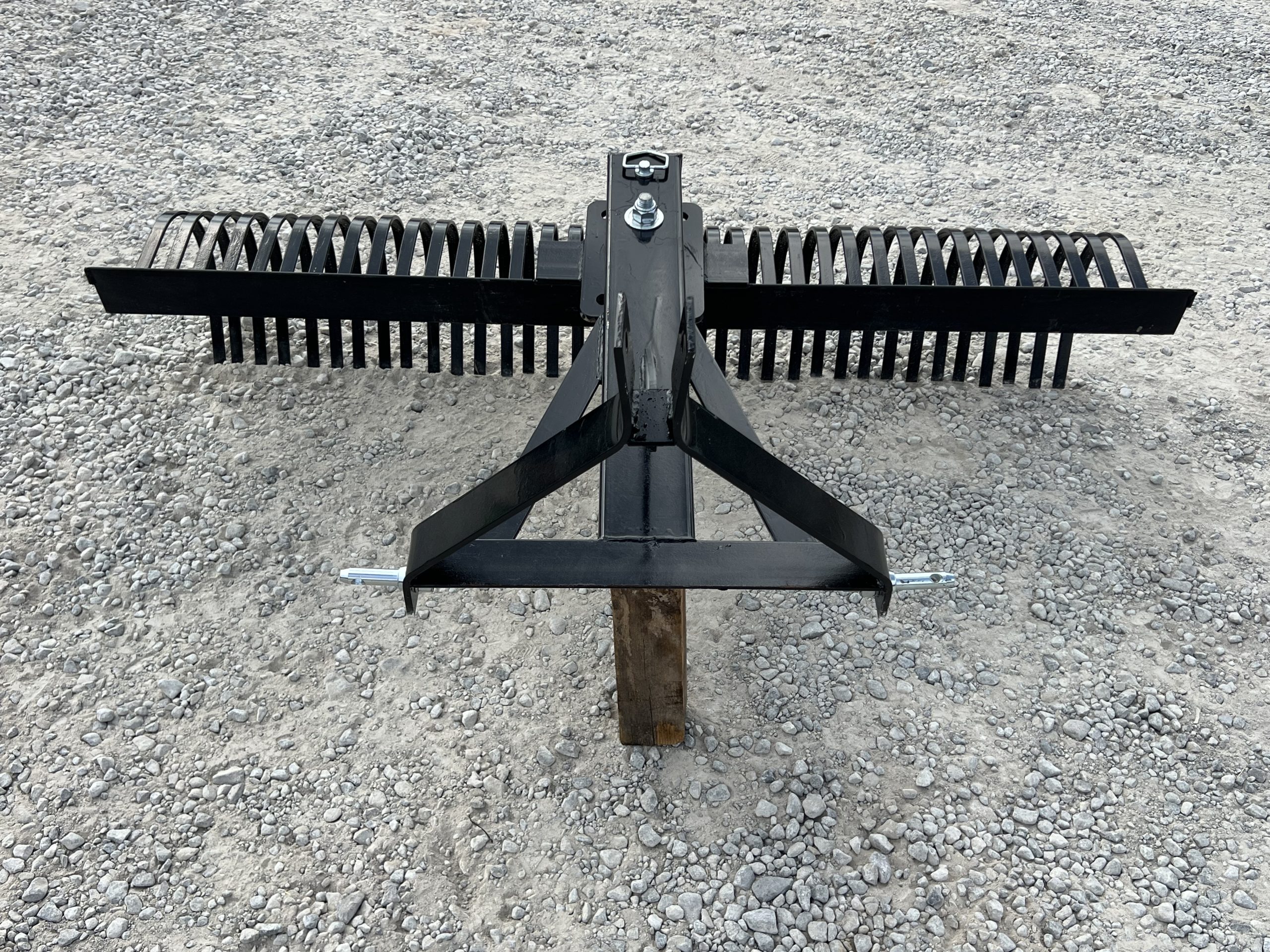 PROWORKS 72" Rock Landscape Rake Attachment Fits Cat 1 3 Point Hitch - Image 3