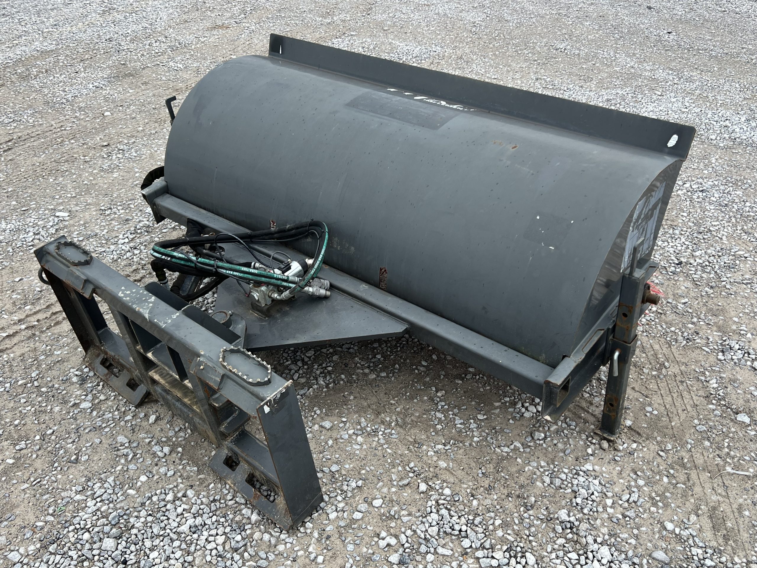 IronCraft Titan 72" Hydraulic Angle Sweeper Broom Attachment Skid Steer 14 Pin - Image 5