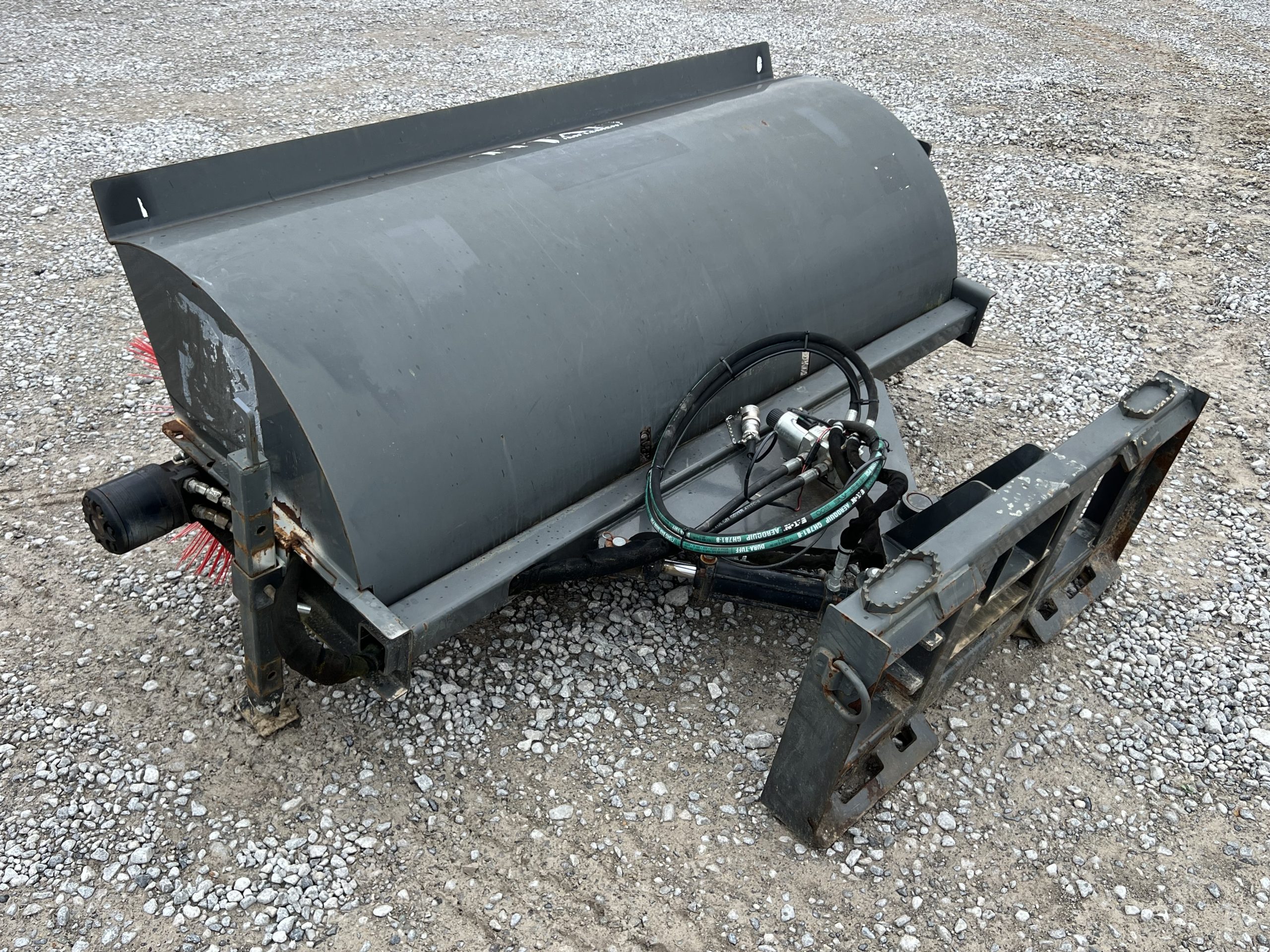 IronCraft Titan 72" Hydraulic Angle Sweeper Broom Attachment Skid Steer 14 Pin - Image 7