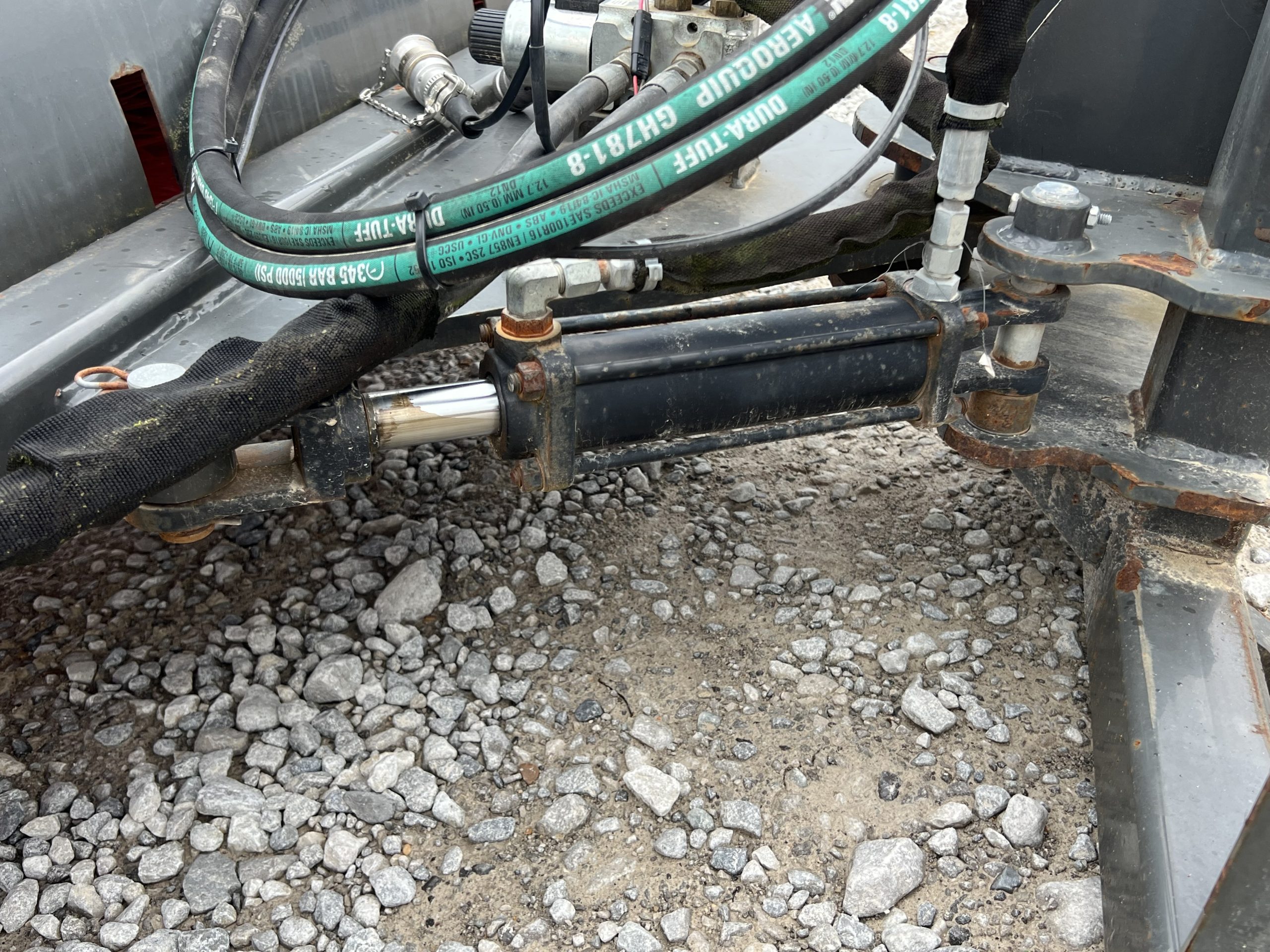 IronCraft Titan 72" Hydraulic Angle Sweeper Broom Attachment Skid Steer 14 Pin - Image 11
