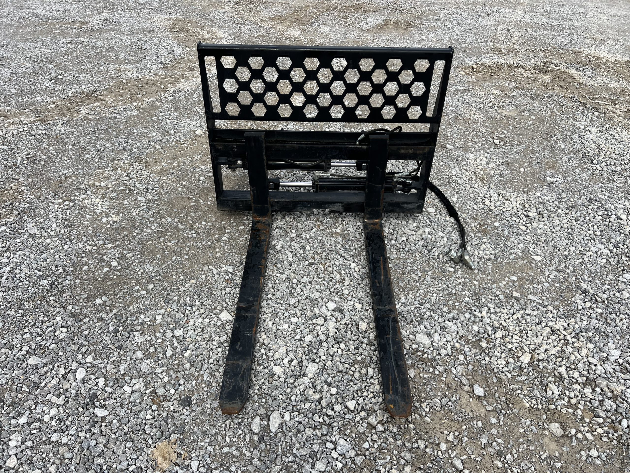 48" Hydraulic Pallet Forks Fork Positioner Fits Skid Steer Tractor Quick Attach - Image 2