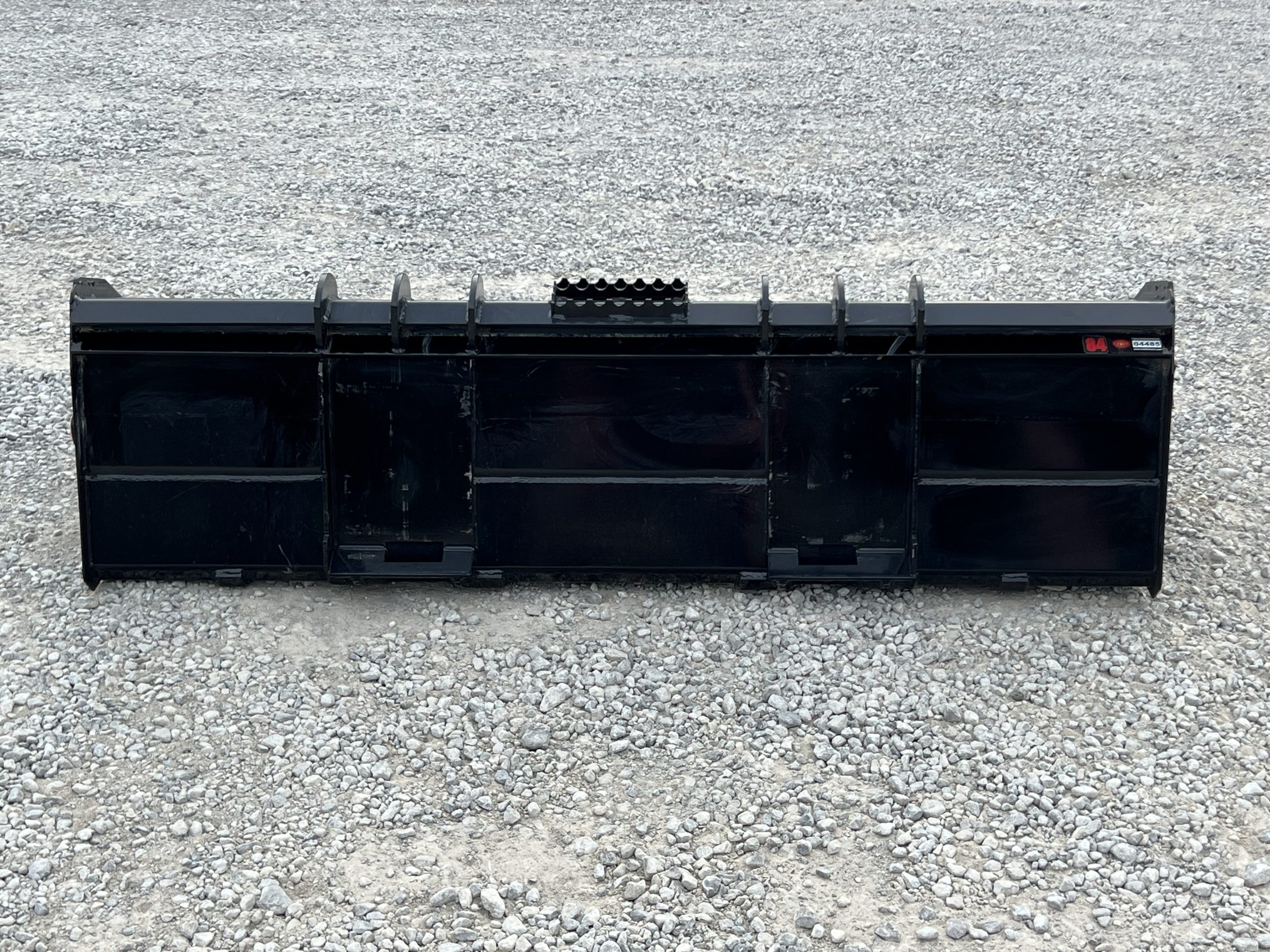 XHD 84" Severe Duty Tooth Bucket with Side Cutters Fits Compact Track Loader - Image 8