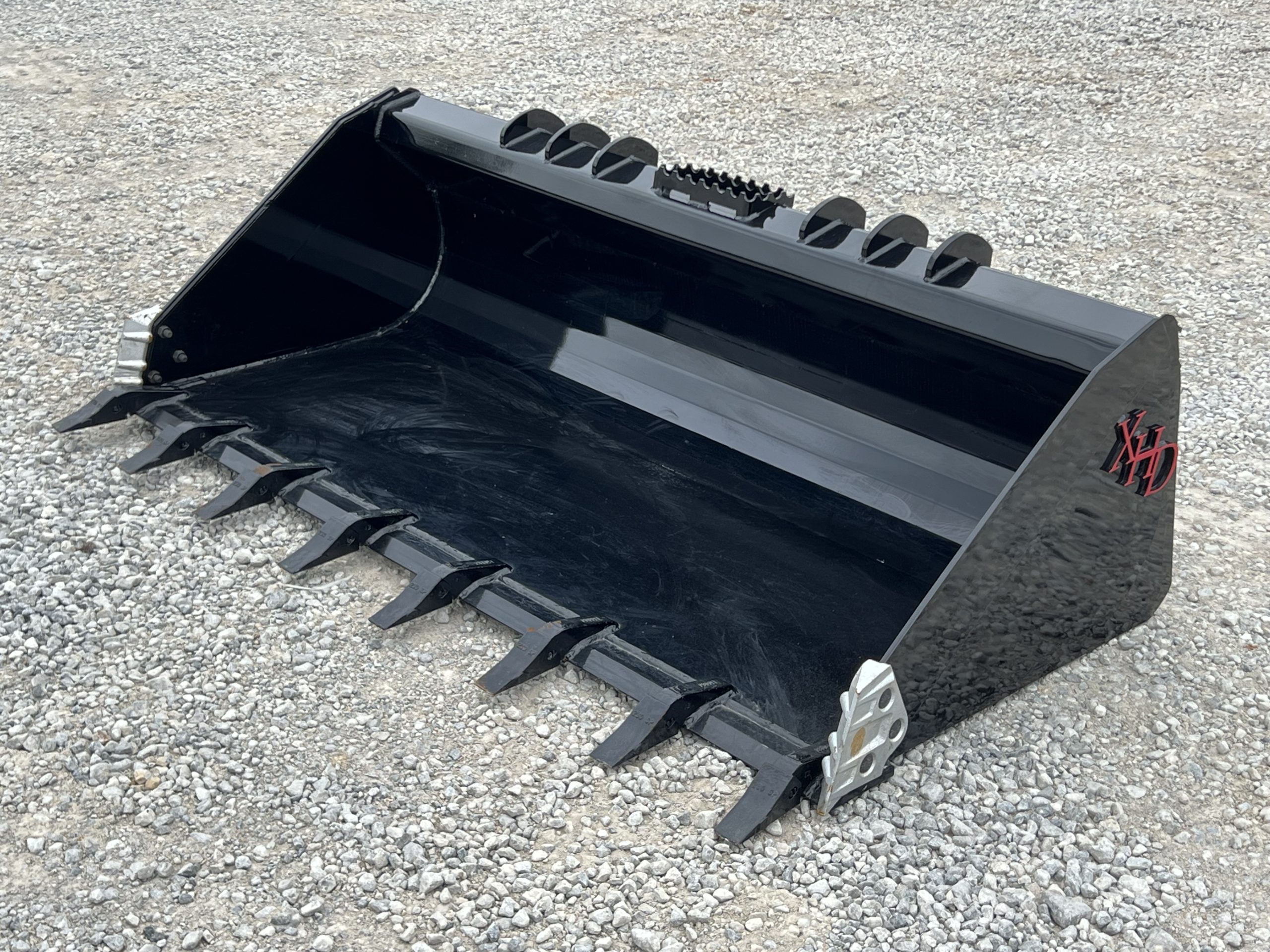 XHD 79" Severe Duty Tooth Bucket with Side Cutters Fits Compact Track Loader - Image 2