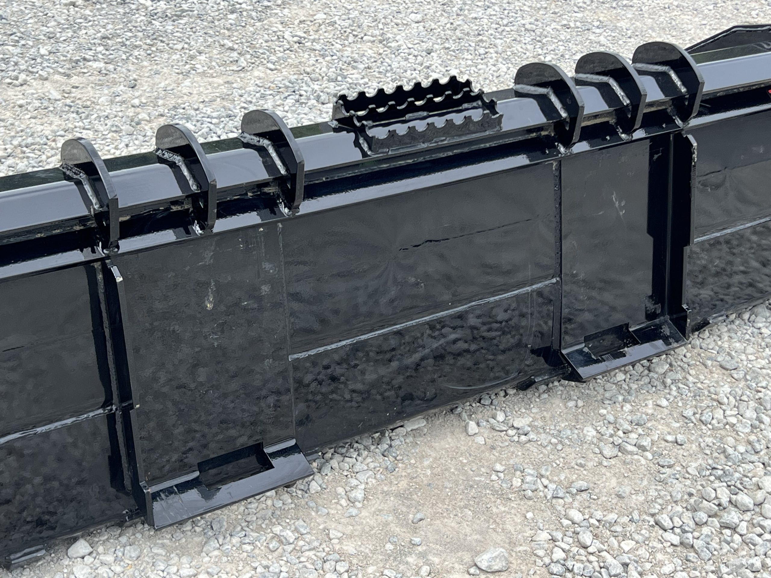 XHD 79" Severe Duty Tooth Bucket with Side Cutters Fits Compact Track Loader - Image 12