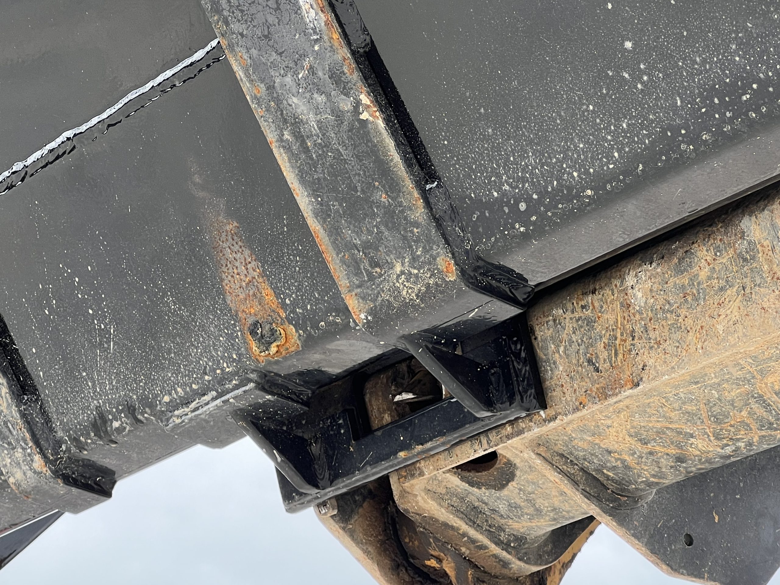 XHD 79" Severe Duty Tooth Bucket with Side Cutters Fits Compact Track Loader - Image 15