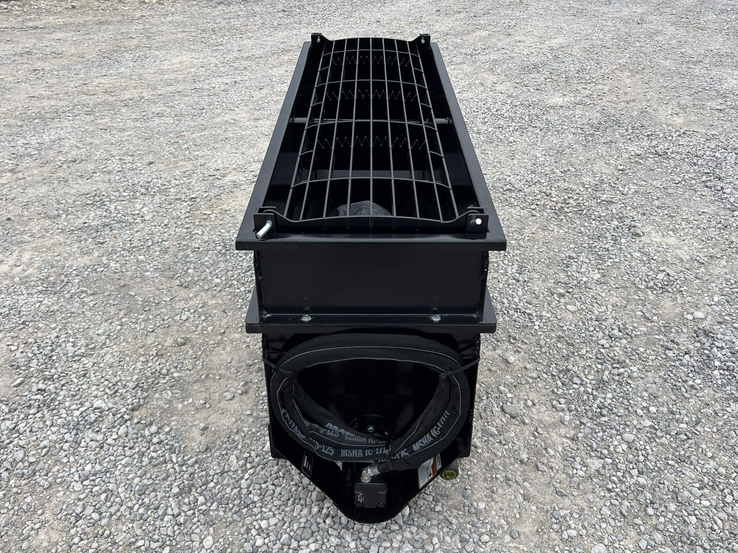 PROWORKS 3/4 Yard Auger Mixer Mixing Discharge Bucket Attachment Fits Skid Steer - Image 5