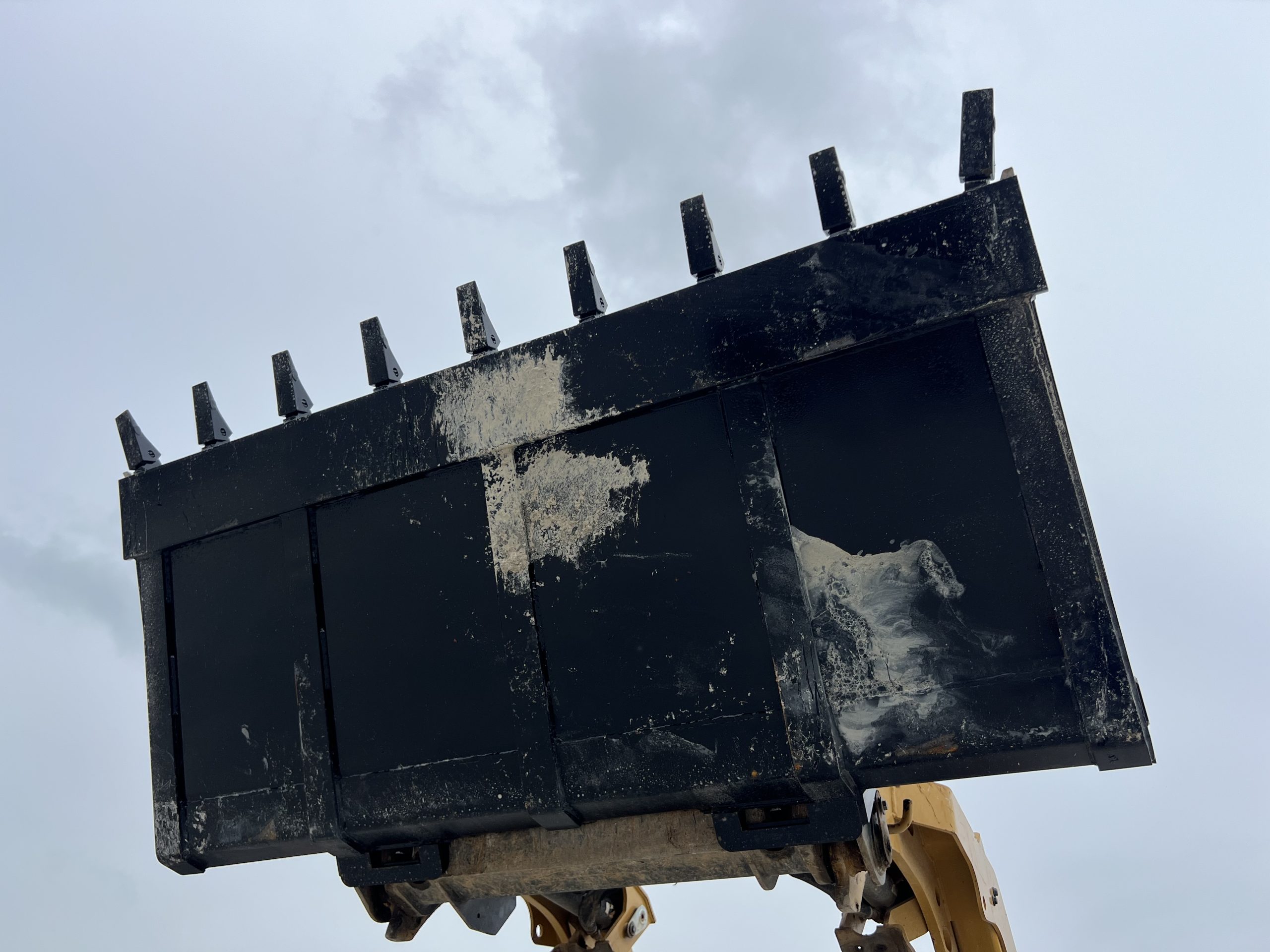 PROWORKS 84" Severe Duty Tooth Bucket Attachment Fits Compact Track Loader - Image 14