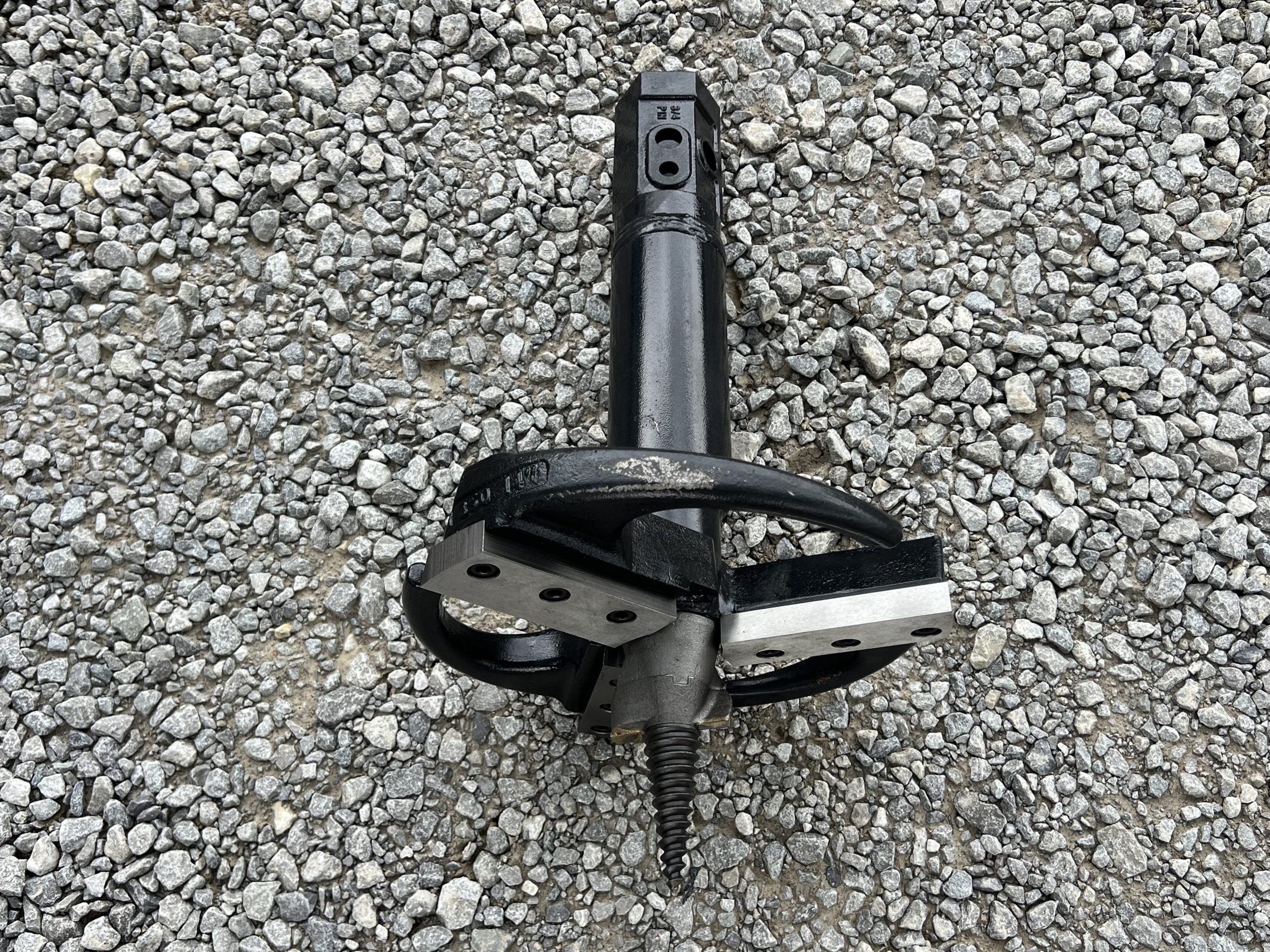 PROWORKS 14" Hex Stump Auger Planer with Steel Cutting Blades and Pilot Bit - Image 5