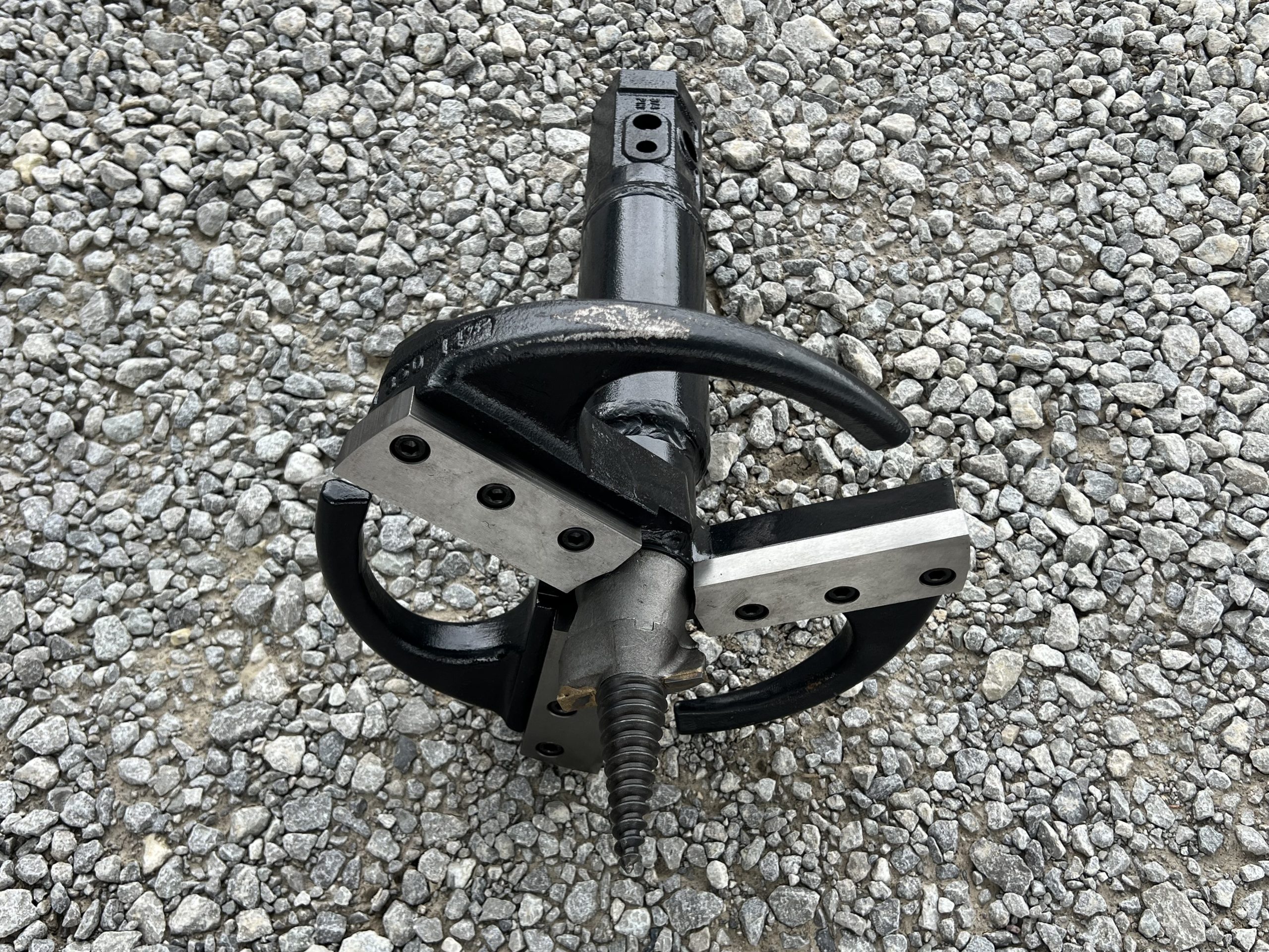 PROWORKS 14" Hex Stump Auger Planer with Steel Cutting Blades and Pilot Bit - Image 6