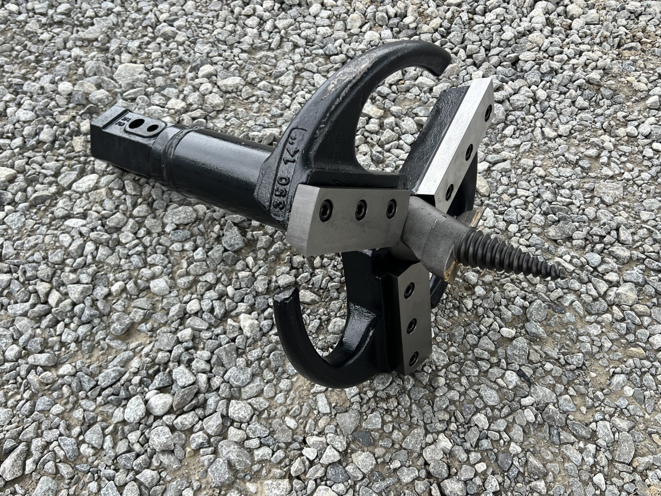 PROWORKS 14" Hex Stump Auger Planer with Steel Cutting Blades and Pilot Bit - Image 7