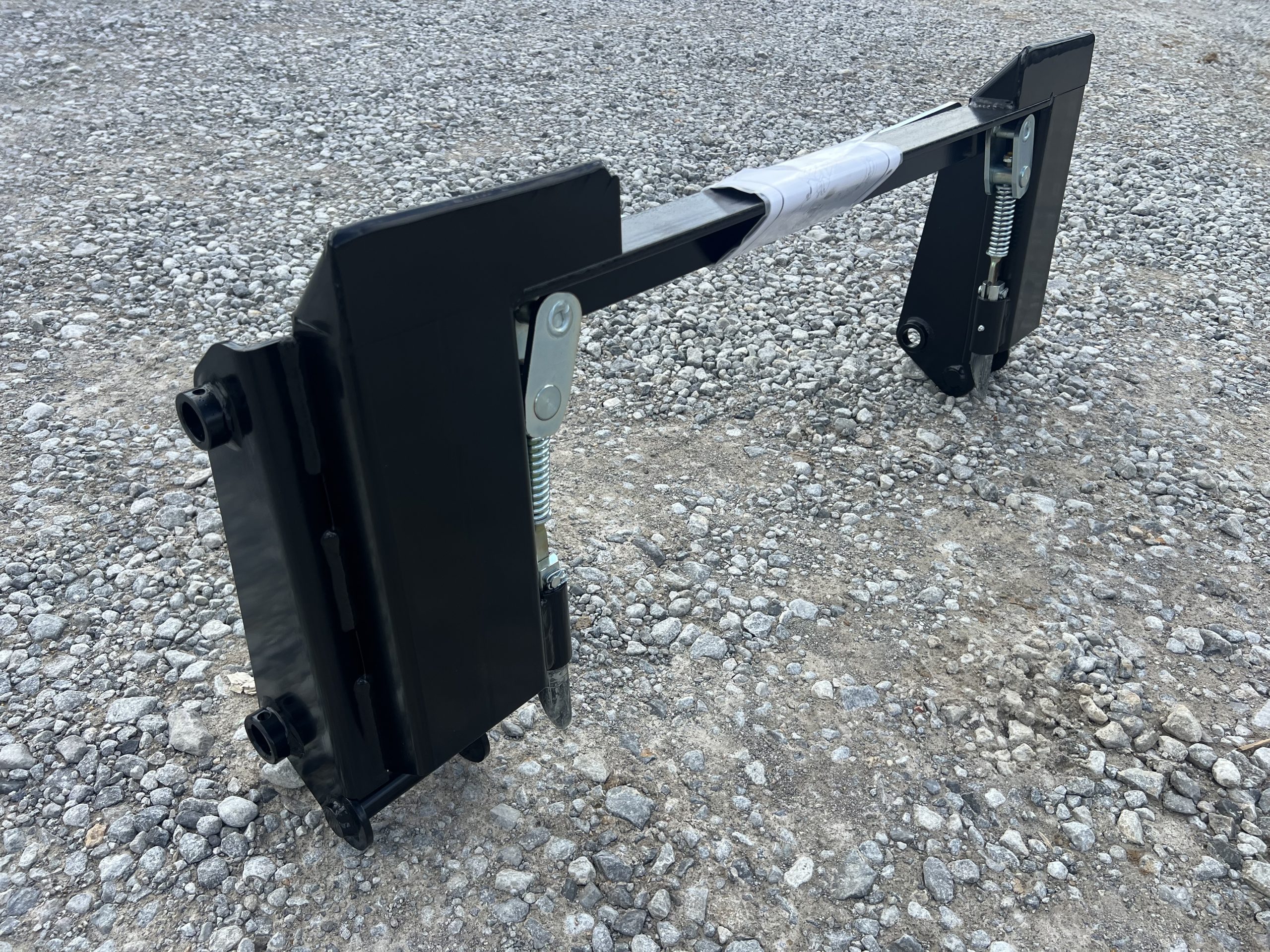 Kubota M1000 M1250 Pin On Tractor Loader To Skid Steer Quick Attach Adapter - Image 8