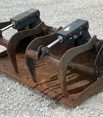2019 Bobcat 62" Industrial Bucket Grapple Attachment Fits Skid Steer Quick Attach