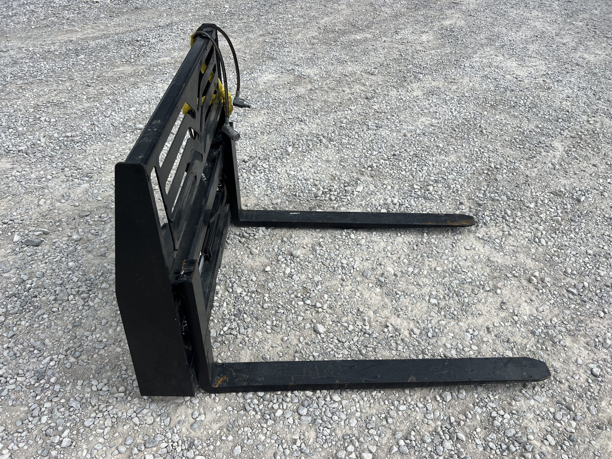 48" Hydraulic Pallet Forks Fork Positioner Fits Skid Steer Tractor Quick Attach - Image 4