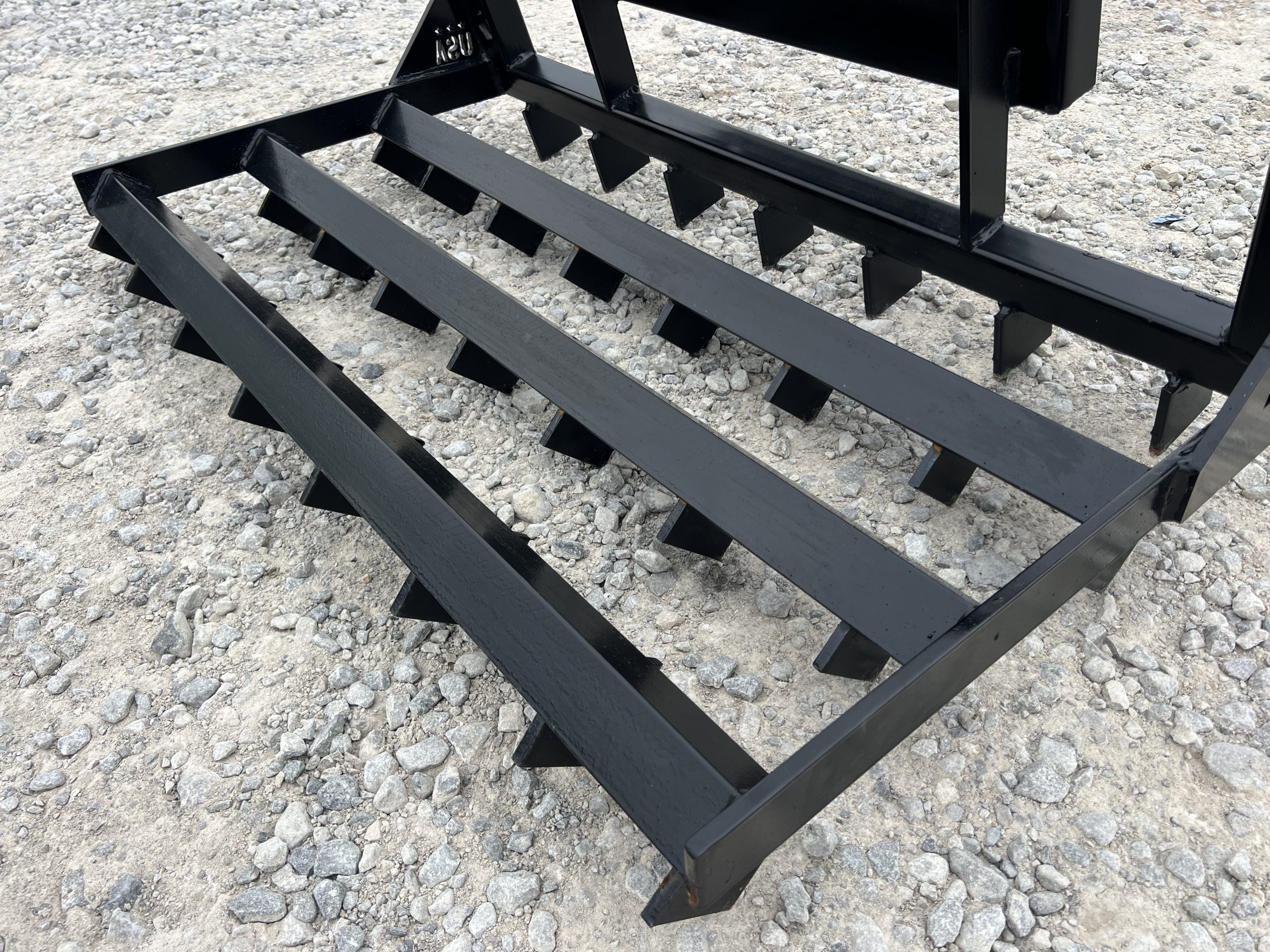 PROWORKS 42" Land Plane Grading Leveler with Scarifier Teeth Fits Mini Skid Steer - Image 10