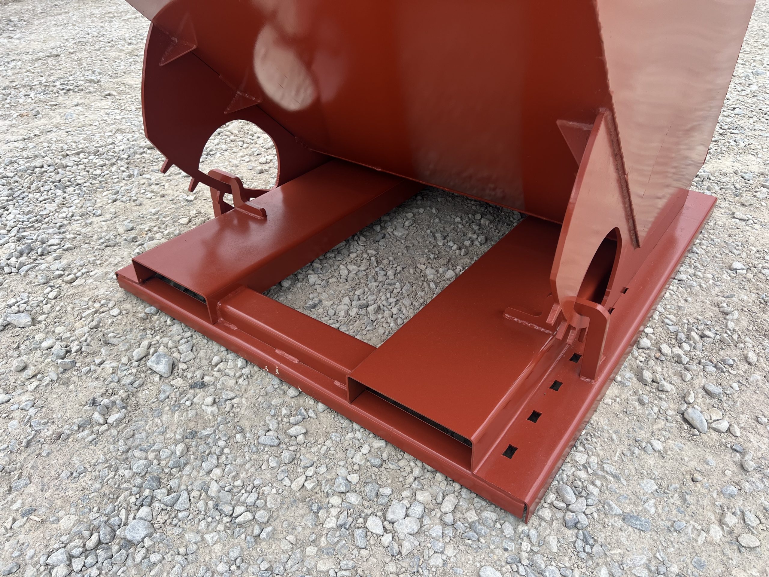 1.5 Yard Heavy Duty Steel Self Dumping Trash Hopper Dumpster Attachment Fits Forklift Pallet Forks - Image 11
